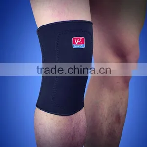 Closed Patella Neoprene Sports Knee Support thumbnail-1