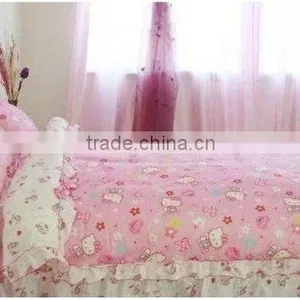 Hello Kitty Bedding Set thumbnail-1