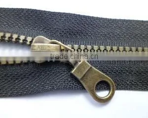 5# Plastic Zipper Resin Zipper Plated Antic-brass Teeth With Auto-lock Pipa Slider Garment Zipper thumbnail-3