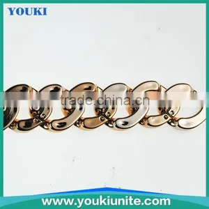 Fancy Design Gold Iron Chains thumbnail-1