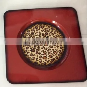 Red Color Square Plastic Charger Plate thumbnail-1