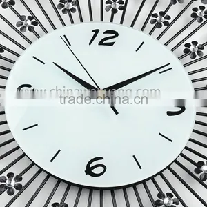 Supply Low Price Delineated Beautiful Wall Clock Modern Design thumbnail-3