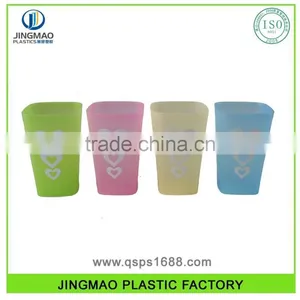 Plastic Water Drinking Cup With Heart Shape Imprint thumbnail-1