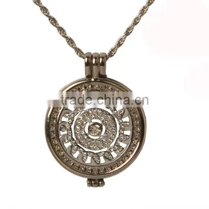 Artificial Jewellery Round Hollow Alloy Rainbow Coin Necklace thumbnail-6
