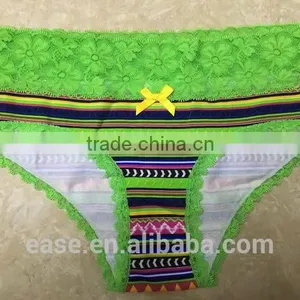 T Pants Fashion Intimates Briefs Sexy Embroidery G-Strings Sexy Lady Lace Underwear thumbnail-3