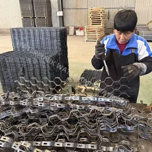 0Cr25Ni20 Hexmesh Refractory Armouring Support Hexagonal Mesh Manufacturer Wholesale With Inner Buckle Lock Riveting Service thumbnail-5