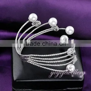 Hot Selling Fashion Fake Gold Copper Pearl Bangle thumbnail-4