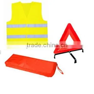 Reflective Warning Triangle With Safety Kits thumbnail-1