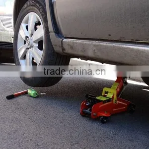 Cheap Hydraulic Car 3t Floor Jack for Sale thumbnail-5