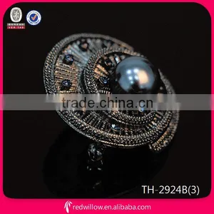 2015 Latest Products Cheap China Wholesale Elegant Brooch for Beauty thumbnail-5