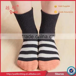 Used Lonati Sock Knitting Machines Christmas Wholesale Yarn Child Sock thumbnail-1