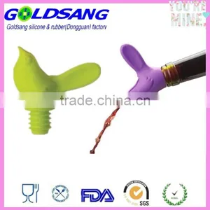 Red Black Green Showbird Silicone Bird Wine Saver Bottle Stoppers thumbnail-3