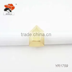 Attractive Design Geometric Three-dimensional Gold Plating Pentagon Shaped Ring thumbnail-1