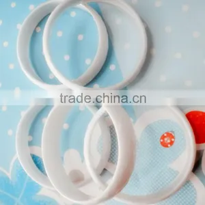 2013 Plain Resin Bangle Bracelet Fashion Bracelet thumbnail-1