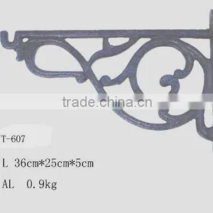 Garden Lifting Hook thumbnail-1