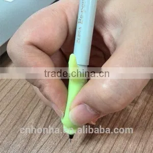 Soft Silicon Pencil Holder for Children thumbnail-1