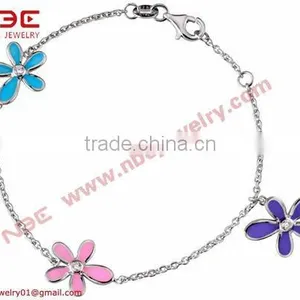 Charm Bracelet With High-end Stoving Varnish thumbnail-1