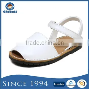 2016 Summer Peep Toe Kids White Sandals With Flat Feet thumbnail-1