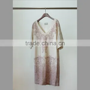 Lady Half Sleeves Print Woolen Dress With V-shape Neckline thumbnail-1