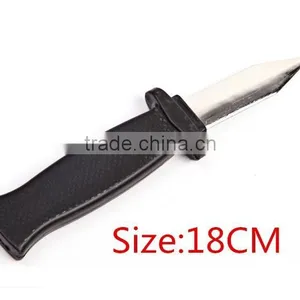 Plastic Retractable Novelty Disappearing Dagger Knife Blade thumbnail-4