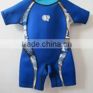 3mm Neoprene Back Zip Kids Shortie Wetsuit thumbnail-1