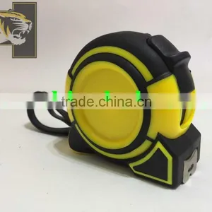 Accurate 0.01M Color ABS Crust Rubber Cover Steel Measuring Tape thumbnail-5