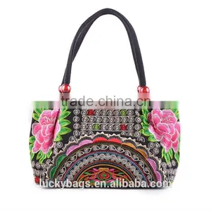 Embroidery Flower Pattern Handbags Women Hot Selling Bag Cheap Hmong Bag Wooden Beads Women Handbag thumbnail-2