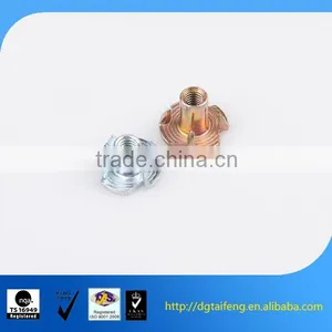 Glavanized Carrbon Steel Four Claw t Nut thumbnail-1