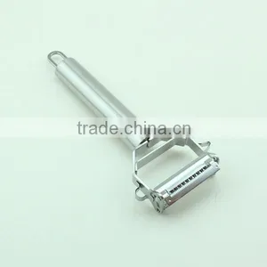 New Stainless Steel Dual Blade Small Peeler With Julienne thumbnail-1
