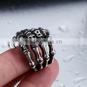 Mens Silver Black Vintage Skull Hand Bone Gothic 316Lstainless Steel Ring Band thumbnail-4