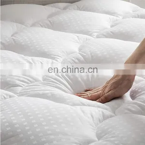 2020 Popular Cotton Damask Jacquard Quilted Mattress Pad thumbnail-2