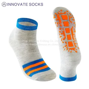 Custom Airline Airplane Socks Manufacturer thumbnail-1