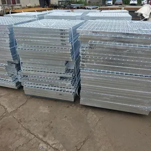 Galvanized Steel Grating 30mm Bearing Bar Spacing for Heavy Load Areas thumbnail-5