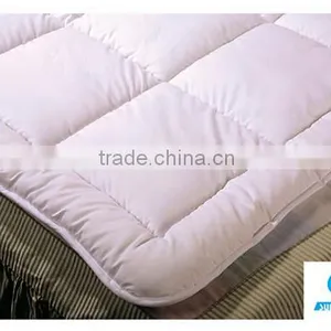 Factory Wholesale Cheap Hometextile Micro Fiber Quilt Silk Through Box Comforter Shell thumbnail-1