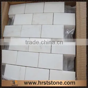 Italian Round Calacatta White Marble Mosaic thumbnail-5