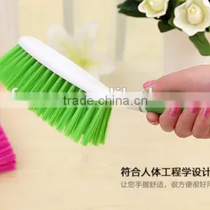 Good Design Non-slip Rubber Grip Clothes Bed Cabinet Sofa Cleaning Brush/handheld Dust Removing Brush thumbnail-5
