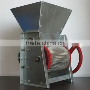 Best Selling Fresh Coffee Pulper Machine/ Coffee Peeling Machine thumbnail-6