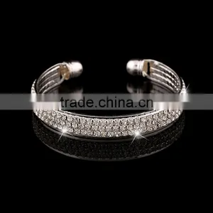 2016 High Quality Paving Zircon Bracelets Women Style Rhinstone Bracelets for Luxury Party thumbnail-3