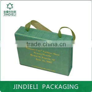 Light Green Gift Paper Box Package With Gold Stamping Logo thumbnail-3
