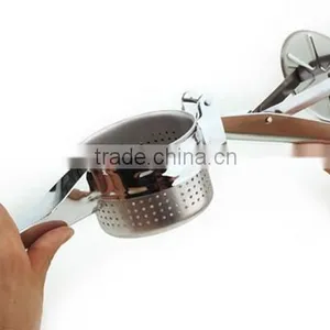 2015 Hot Sale Stainless Steel Potato Masher thumbnail-2