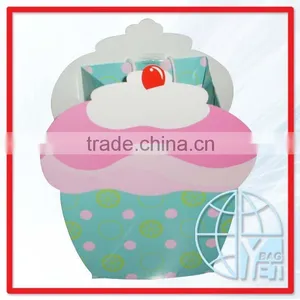 Made of Paper Cute Cake Felt Gift Bag thumbnail-1