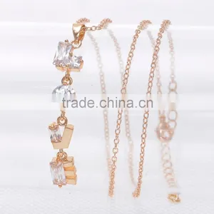 New Arrival Clear Rhinestone Neclace Pendant Letter LOVE Charms Novel Alphabet Jewelry Glod Sliver thumbnail-3