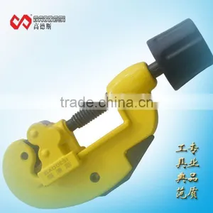 Plastic Pipe Cutter thumbnail-1