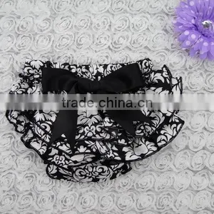 Hot Sale ! Fashionable Baby Boutique Cute Ruffled Panties Satin Bloomer Diaper Cover thumbnail-2
