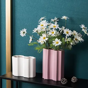 U-Shaped Geometric Stripes Morandi Color Green Ceramic Vase For Dried Flower Arrangement thumbnail-4