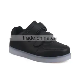 Wholesale Fashion White/black LED Light up Shoes/luminous LED Light Running Shoes thumbnail-4