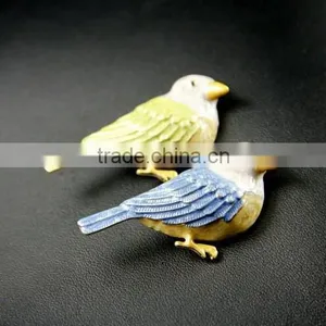 Alloy Bird Christmas Brooch thumbnail-1
