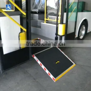 Xinder CE Certificate FMWR-A Series Folding Manual Bus Ramp For Wheelchair Loading 350kg thumbnail-3
