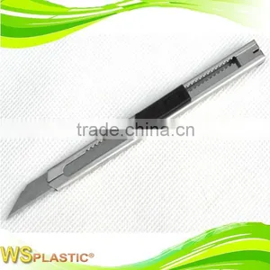 Retractable Blade Folding Utility Knife thumbnail-1