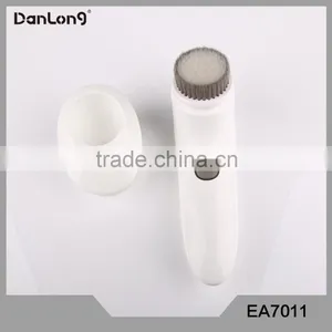 New Product Electronic Waterproof Skin Care Sonic Facial Cleansing Brush Rotating Facial Brush thumbnail-2